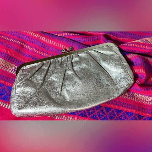 EXPRESS PEWTER CLUTCH BAG - Picture 8 of 11
